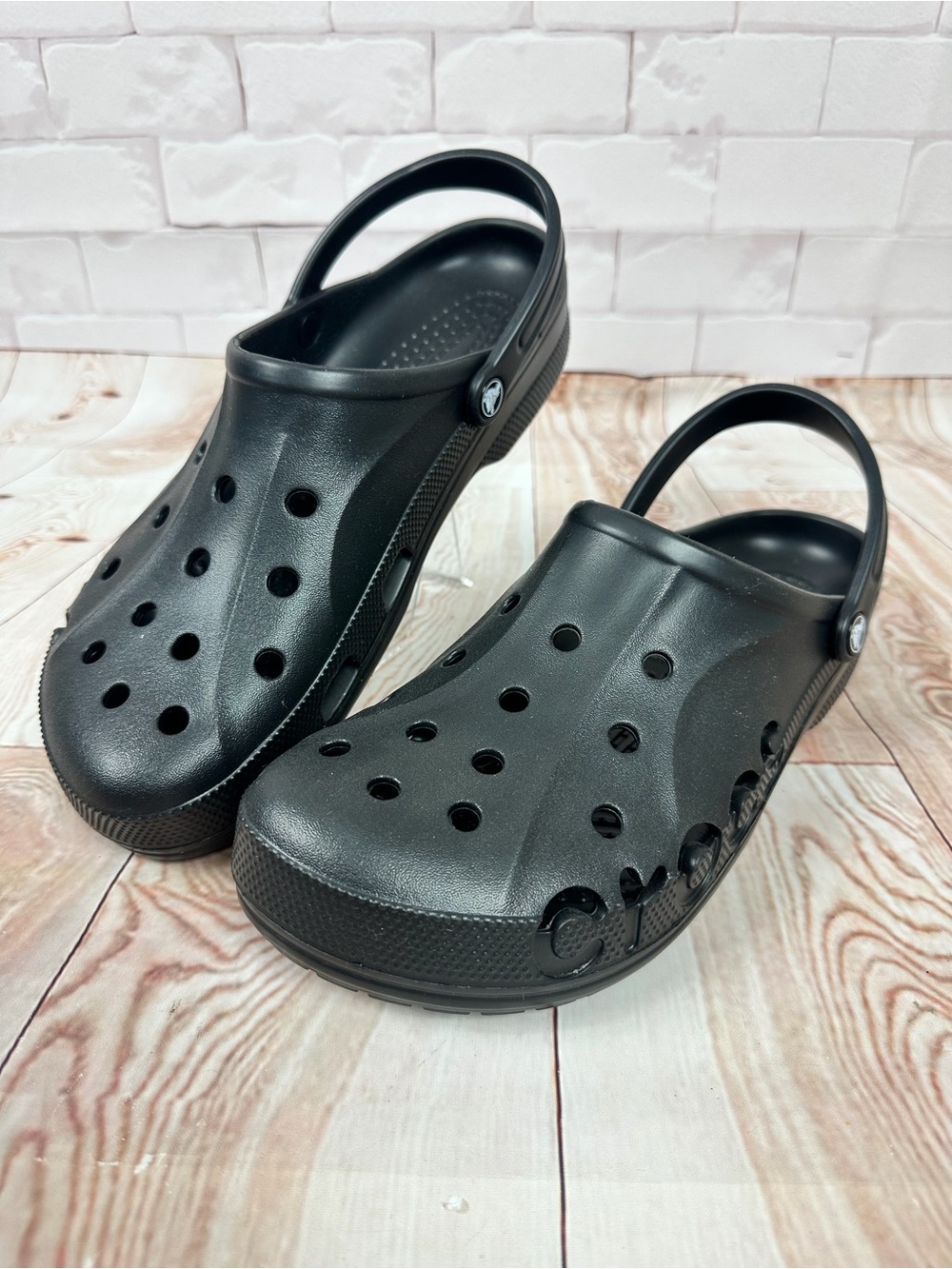 CROCS Classic Black Clog Sandals